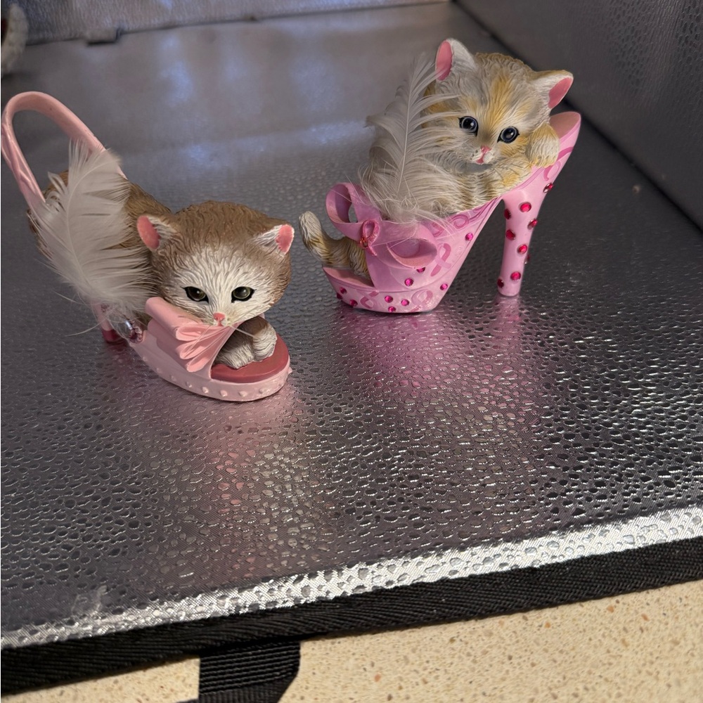 Cute Kitten Figurines in Pink Heels